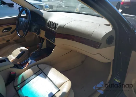 2000 BMW 528Ia Sport из США, поврежденный, VIN WBADP6341YBV64557